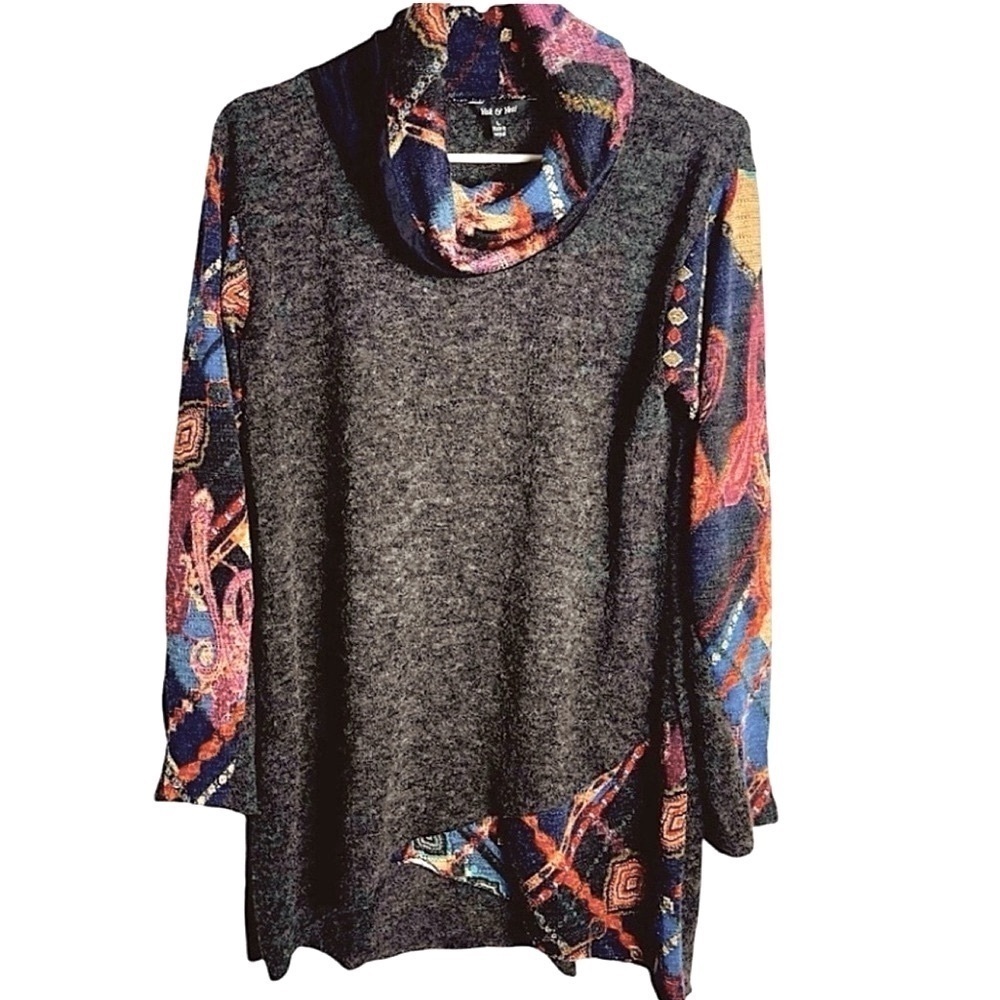 Yak & Yeti Woman’s Gray Knit Tunic Colorful Abstract Pattern Cowl Neck Size L